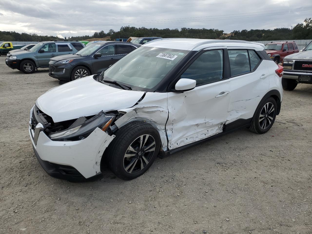 Image 1 of 2019 NISSAN KICKS S 2019 with VIN 3N1CP5CU4KL494859