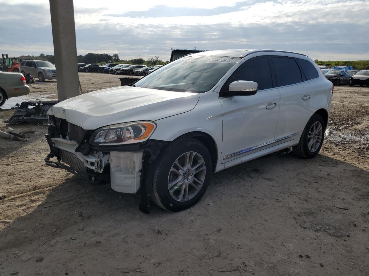 Obraz 2016 VOLVO XC60 T5 PREMIER 2016