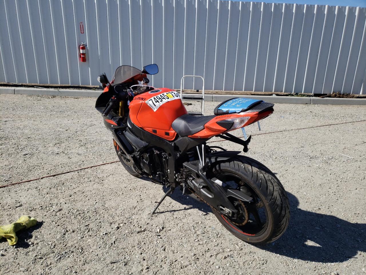 Obraz 3 z 2022 SUZUKI GSX-R750  2022 z VIN JS1GR7MA9N7100896