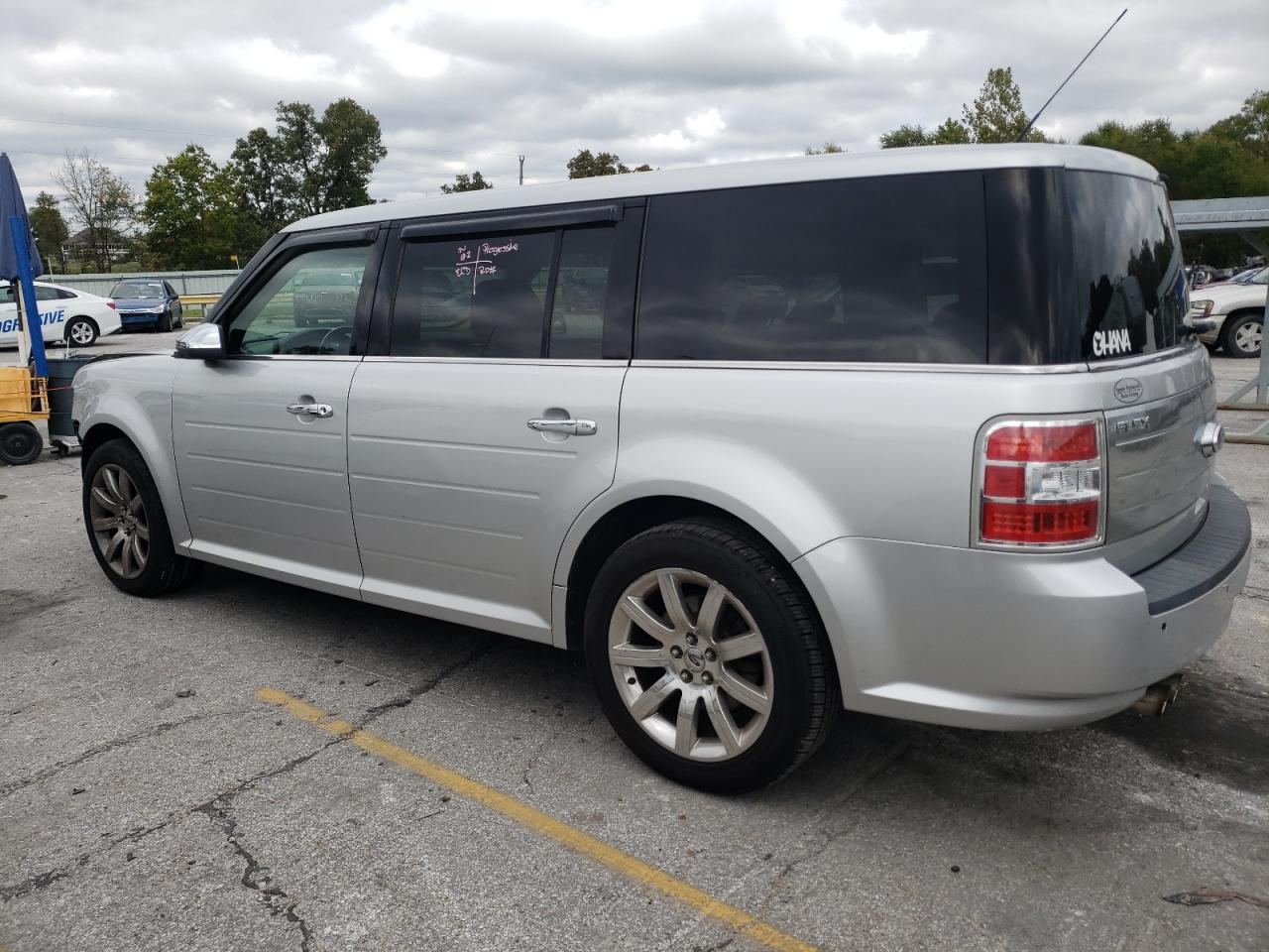 Image 2 of 2011 FORD FLEX LIMITED 2011 with VIN 2FMGK5DC2BBD27832
