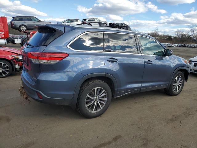 Image 3 of 2017 TOYOTA HIGHLANDER SE 2017 with VIN 5TDJZRFH6HS434766