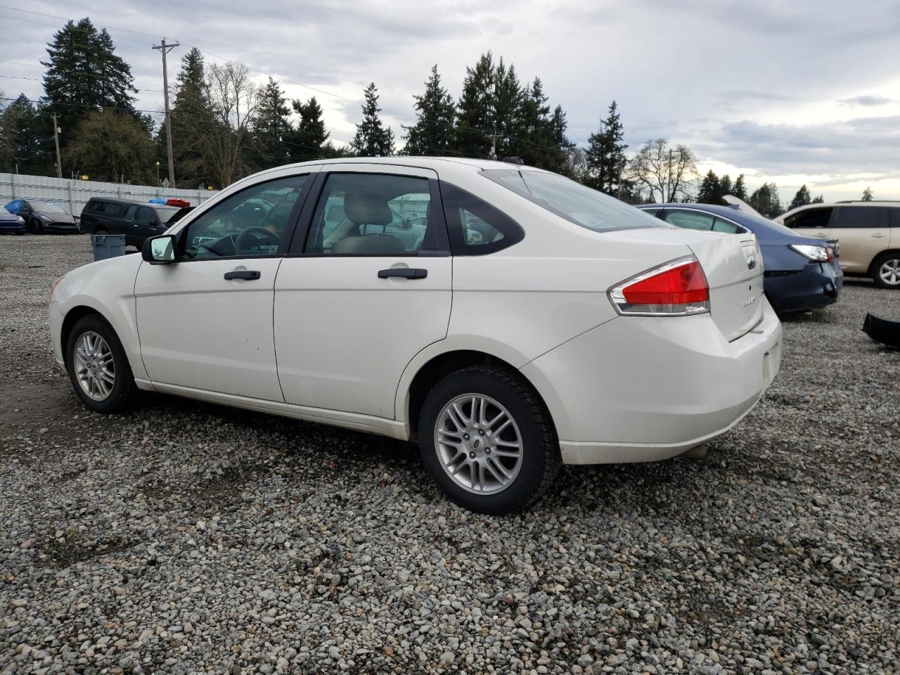 Obraz 2 z 2009 FORD FOCUS SE 2009 z VIN 1FAHP35N89W177710