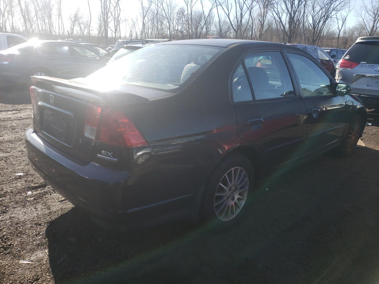 Image 3 of 2005 HONDA CIVIC EX 2005 with VIN 2HGES26765H588507