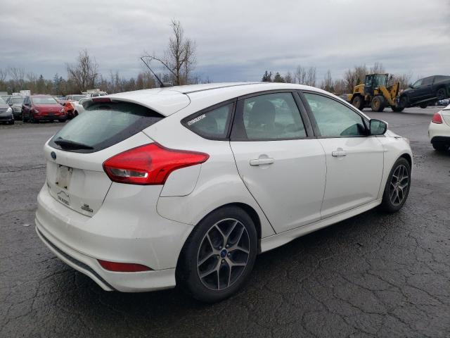 Image 3 of 2016 FORD FOCUS SE 2016 with VIN 1FADP3K25GL388502