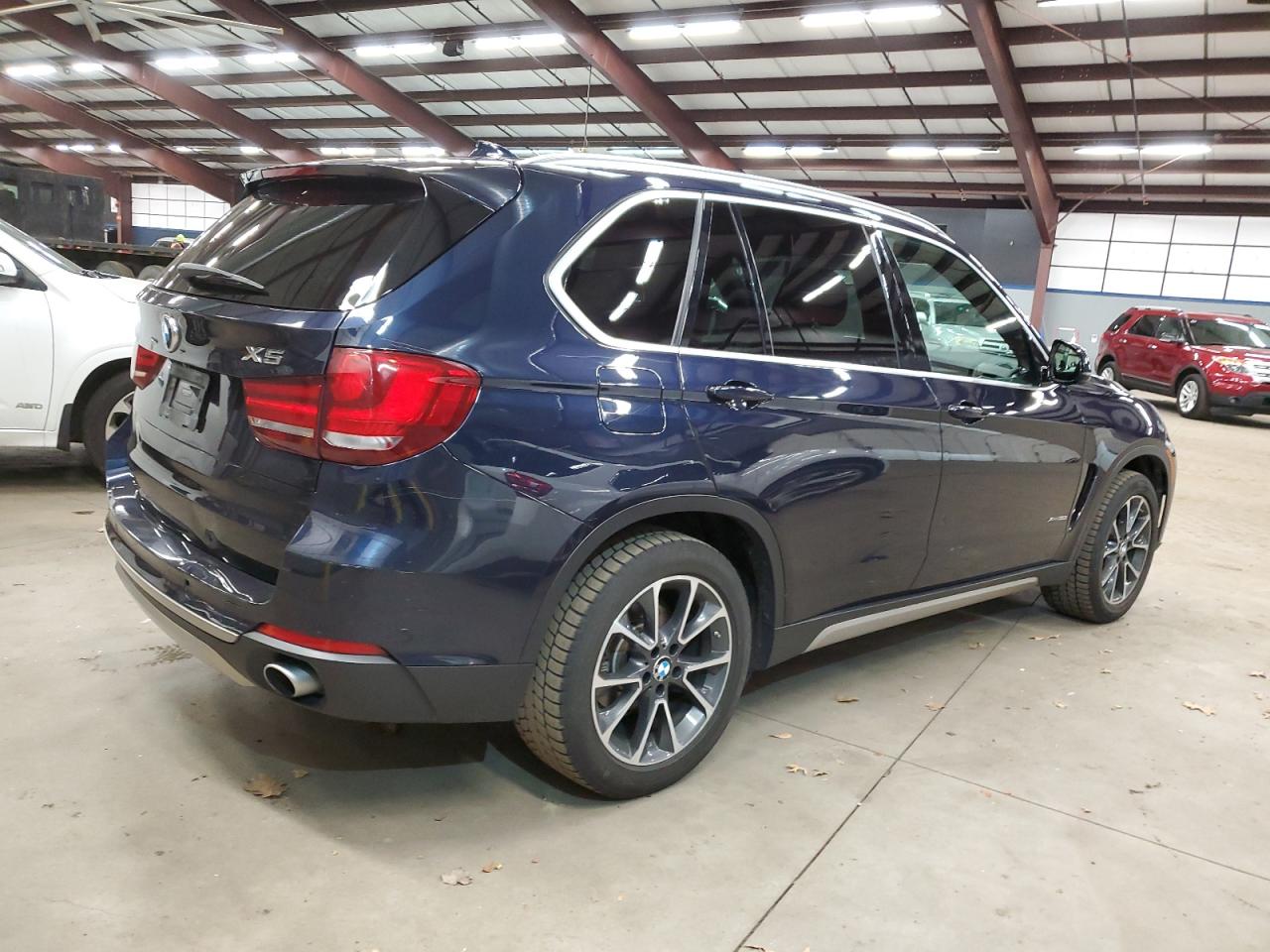 Obraz 3 z 2017 BMW X5 XDRIVE35I 2017 z VIN 5UXKR0C56H0U54544
