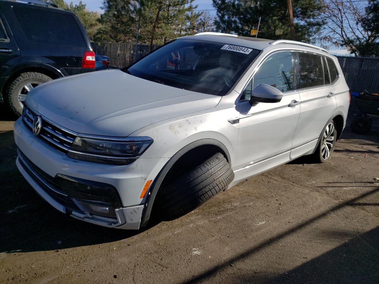 Изображение 1 2019 VOLKSWAGEN TIGUAN SEL PREMIUM 2019 с VIN 3VV4B7AX4KM007759