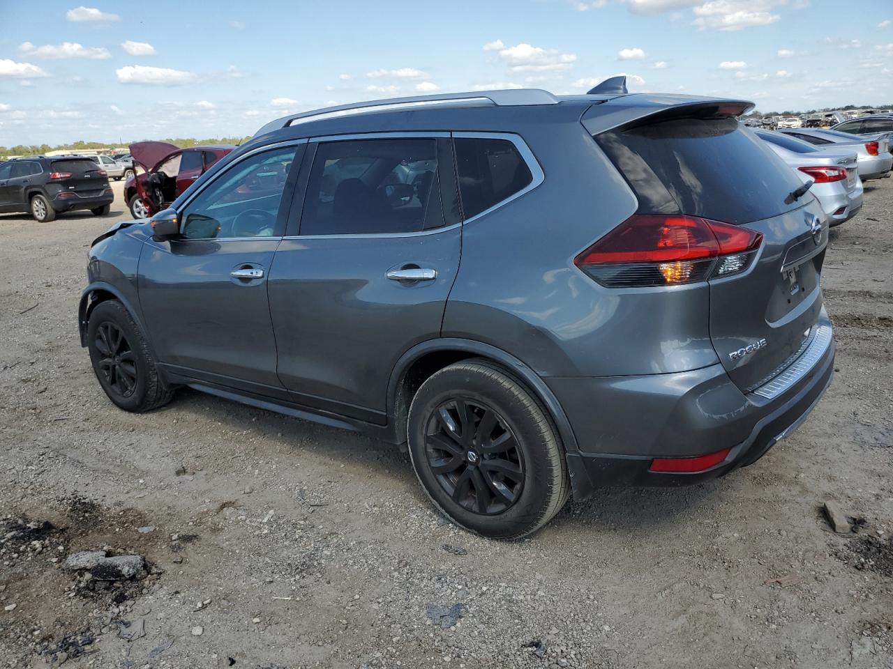 Image 2 of 2018 NISSAN ROGUE S 2018 with VIN JN8AT2MT0JW457065