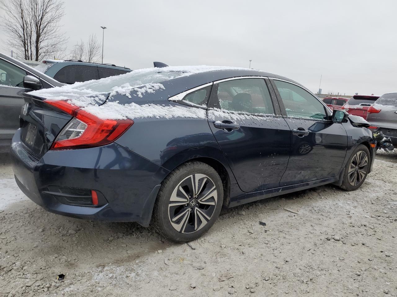 Image 3 of 2016 HONDA CIVIC EXL 2016 with VIN 19XFC1F76GE012571