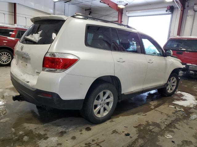 Image 3 of 2013 TOYOTA HIGHLANDER BASE 2013 with VIN 5TDBK3EH2DS235747