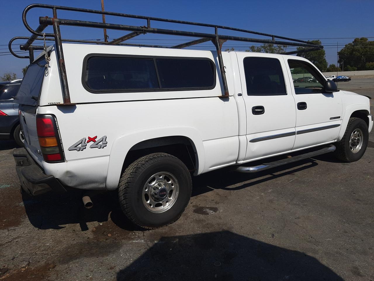 Obraz 3 z 2004 GMC SIERRA K2500 CREW CAB 2004 z VIN 1GTGK23U14F195760
