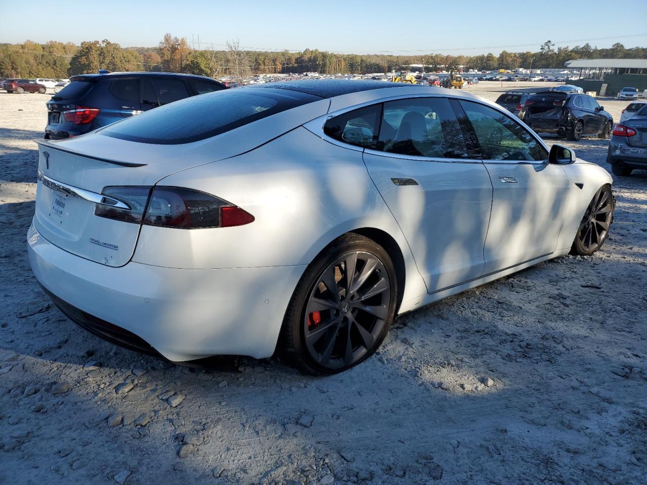 Изображение 3 2019 TESLA MODEL S  2019 с VIN 5YJSA1E42KF340651