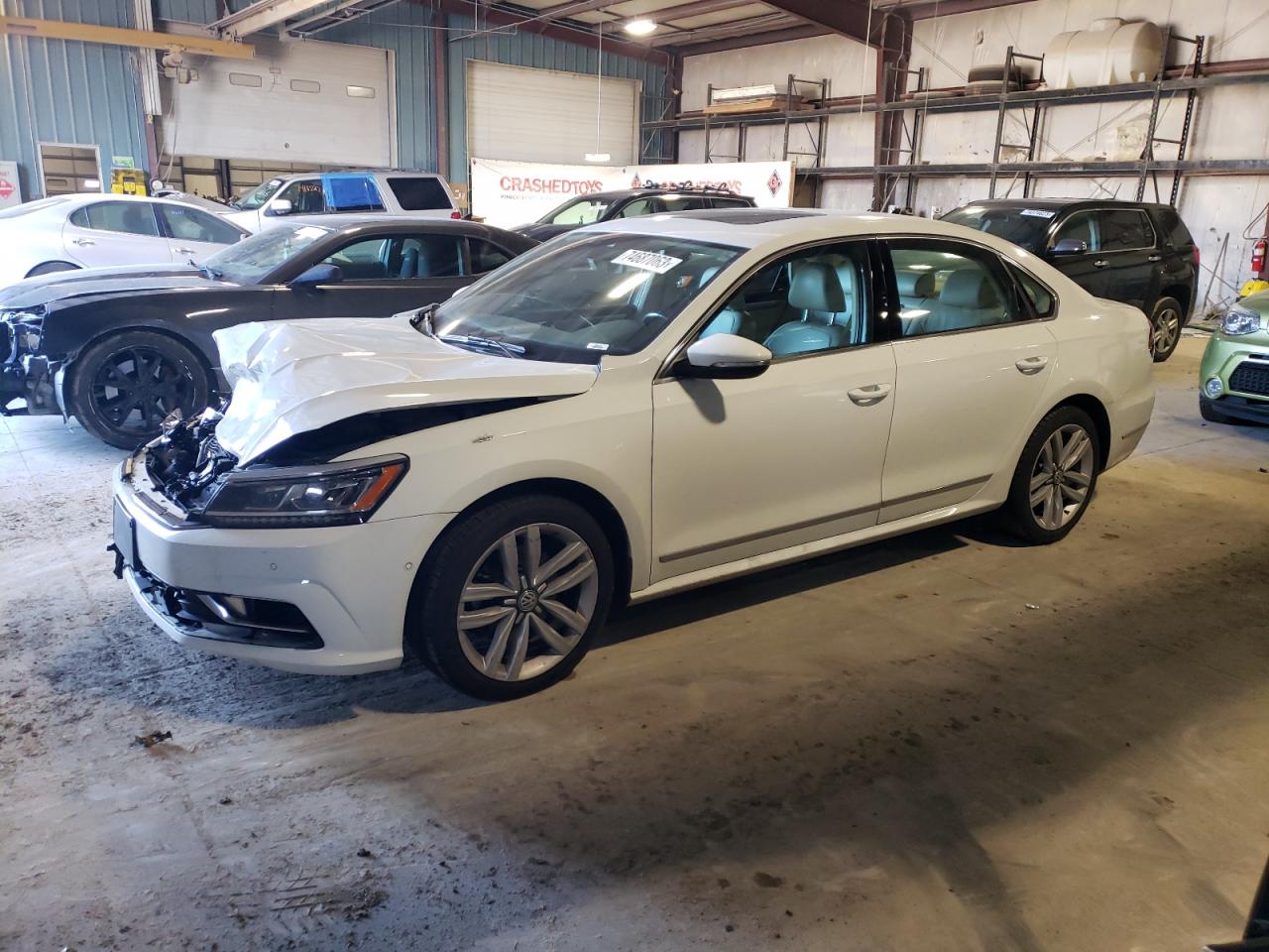 Изображение 1 2017 VOLKSWAGEN PASSAT SEL PREMIUM 2017 с VIN 1VWCT7A37HC059561