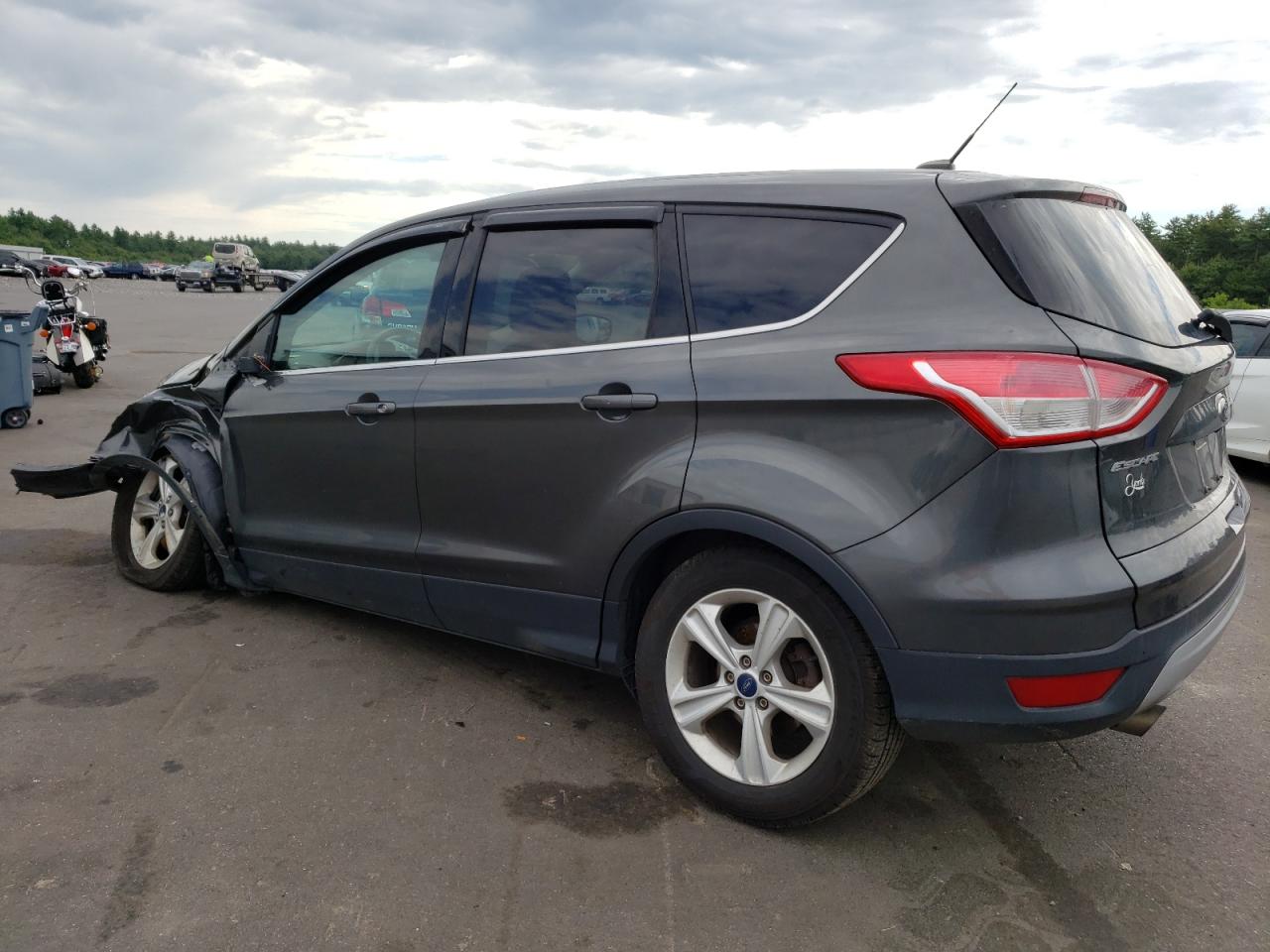 Image 2 of 2016 FORD ESCAPE SE 2016 with VIN 1FMCU9GX5GUA79611