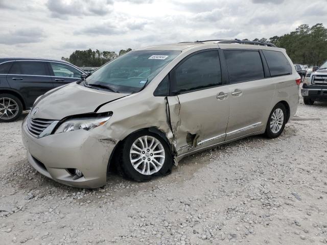 Image 1 of 2017 TOYOTA SIENNA XLE 2017 with VIN 5TDYZ3DC8HS894773