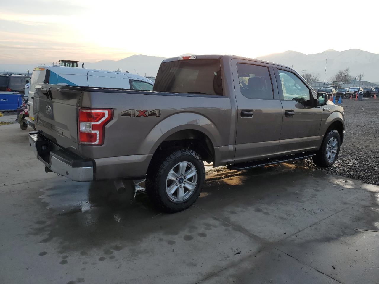 Image 3 of 2018 FORD F150 SUPERCREW 2018 with VIN 1FTEW1EP3JKF62397