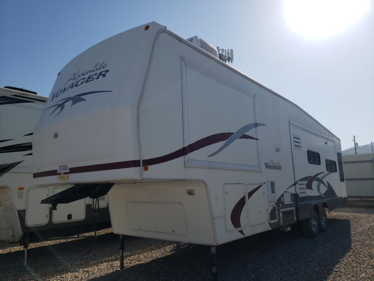 Image 2 of 2006 ALPI 5TH WHEEL 2006 with VIN 1W53ATP226Y035723
