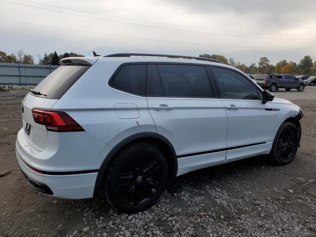 Image 3 of 2022 VOLKSWAGEN TIGUAN SE R-LINE BLACK 2022 with VIN 3VV8B7AX2NM056626
