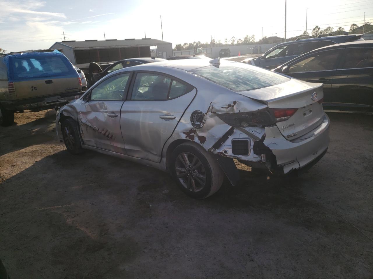 Изображение 2 2018 HYUNDAI ELANTRA SEL 2018 с VIN KMHD84LF1JU457438