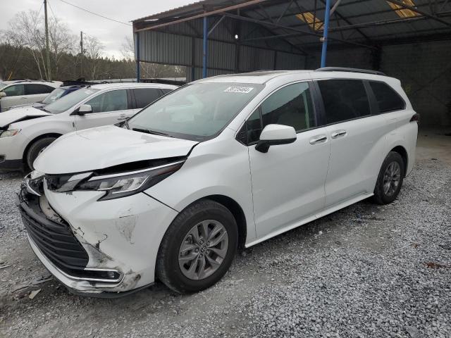 Image 1 of 2022 TOYOTA SIENNA XLE 2022 with VIN 5TDYRKEC6NS078293