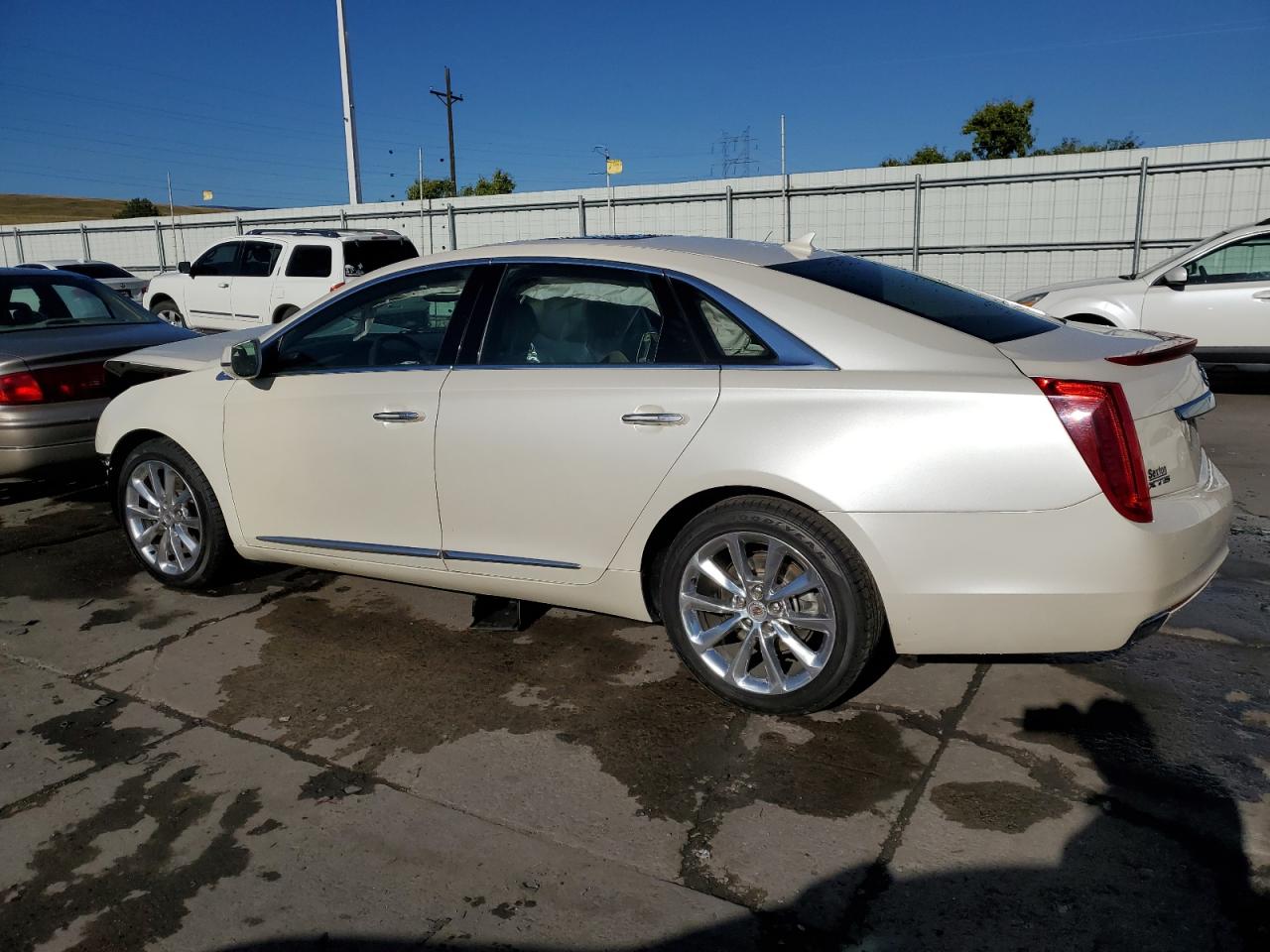 Изображение 2 2013 CADILLAC XTS PREMIUM COLLECTION 2013 с VIN 2G61S5S3XD9195204