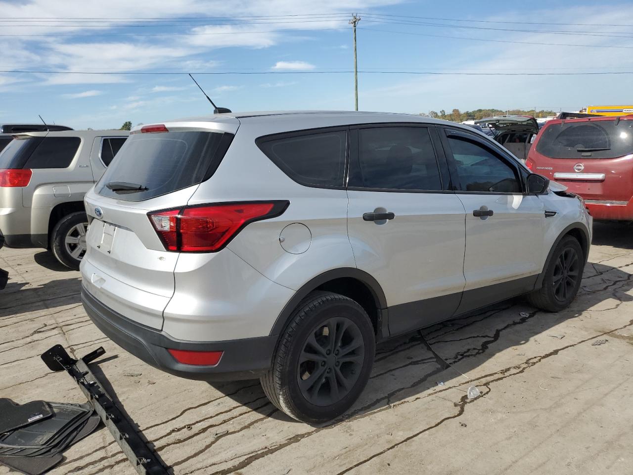 Image 3 of 2019 FORD ESCAPE S 2019 with VIN 1FMCU0F76KUA89229