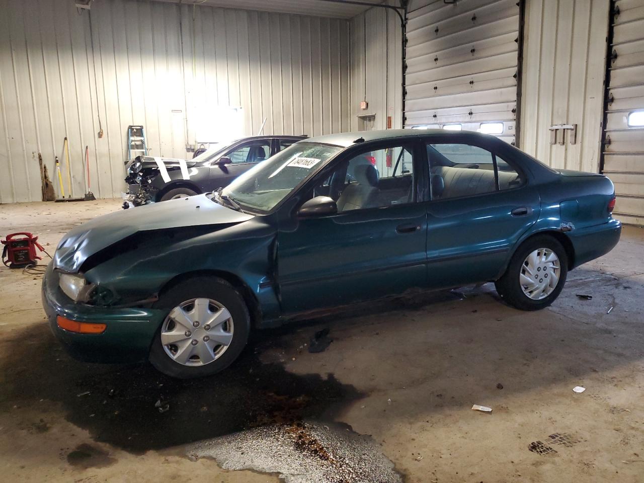 1996 GEO PRIZM BASE 1996 image