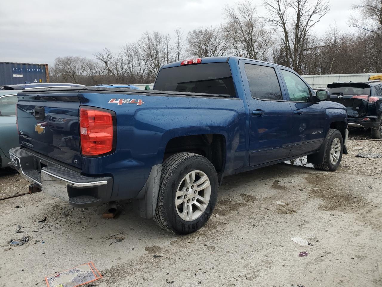 Image 3 of 2016 CHEVROLET SILVERADO K1500 LT 2016 with VIN 3GCUKREC3GG130394