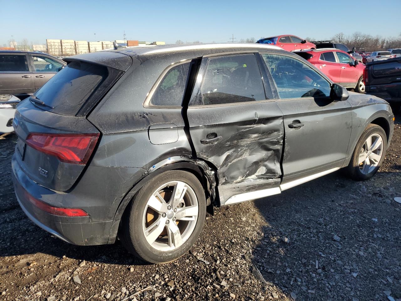 Obraz 3 z 2018 AUDI Q5 PREMIUM 2018 z VIN WA1ANAFY3J2138446
