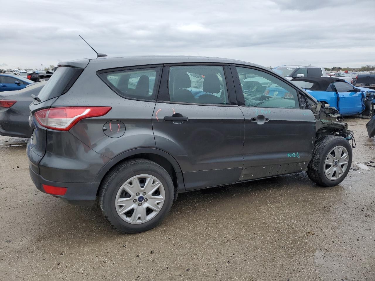 Image 3 of 2016 FORD ESCAPE S 2016 with VIN 1FMCU0F70GUC16418