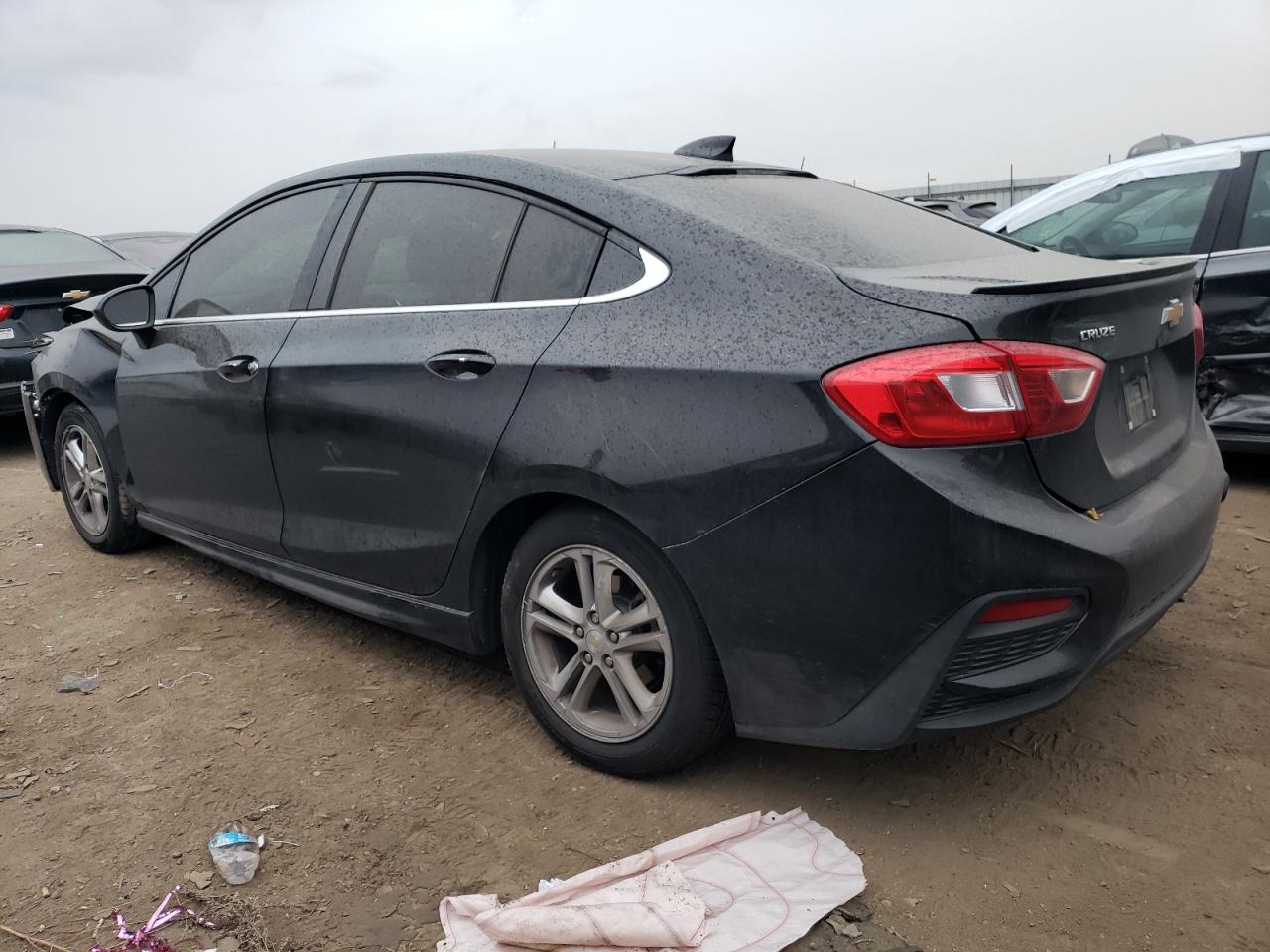 Obraz 2 z 2017 CHEVROLET CRUZE LT 2017 z VIN 1G1BE5SM9H7119362