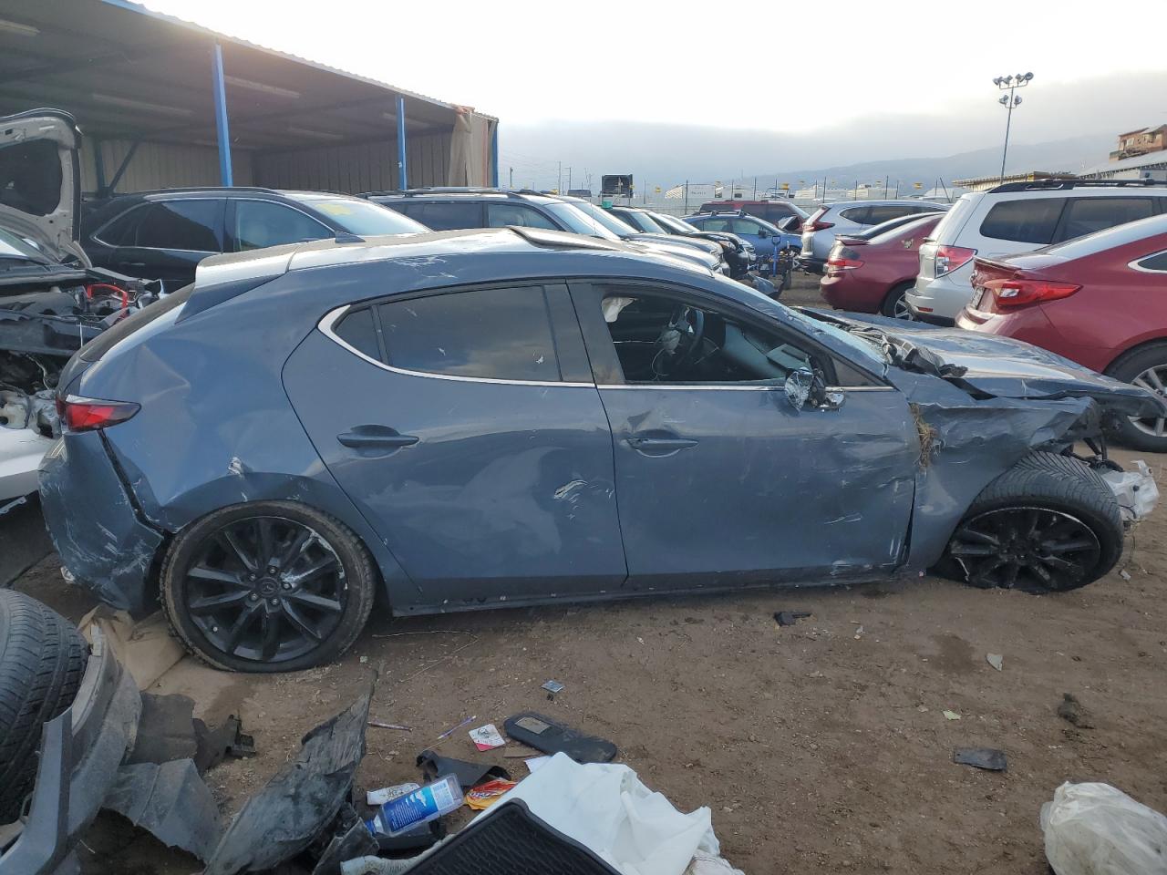 Obraz 3 z 2020 MAZDA 3 PREMIUM 2020 z VIN JM1BPBNM4L1152891