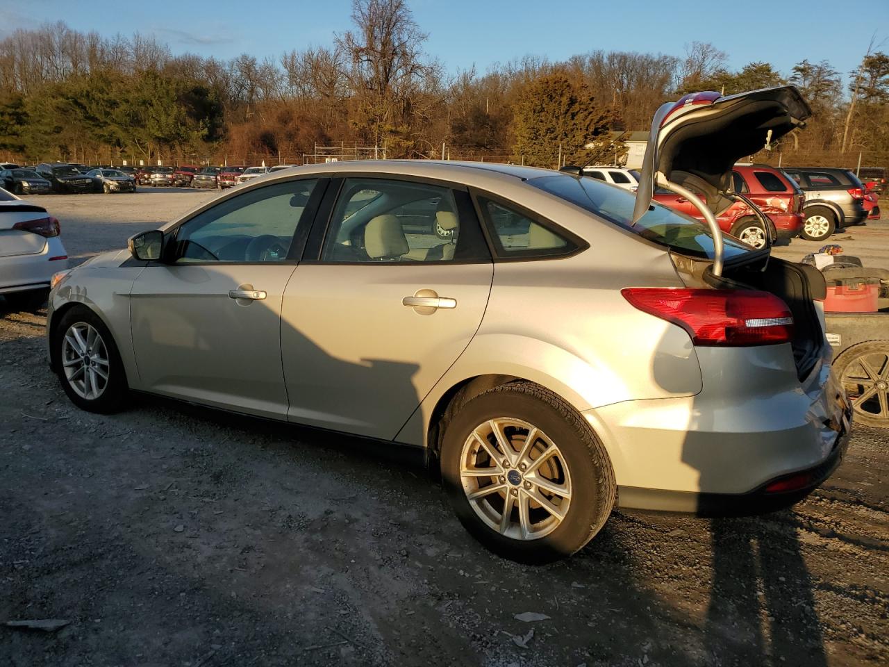 Image 2 of 2017 FORD FOCUS SE 2017 with VIN 1FADP3F29HL234290