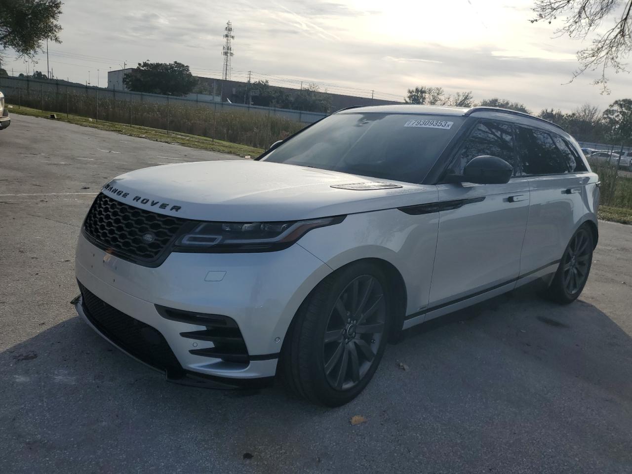 Изображение 1 2018 LAND ROVER RANGE ROVER VELAR R-DYNAMIC HSE 2018 с VIN SALYM2RV3JA745279