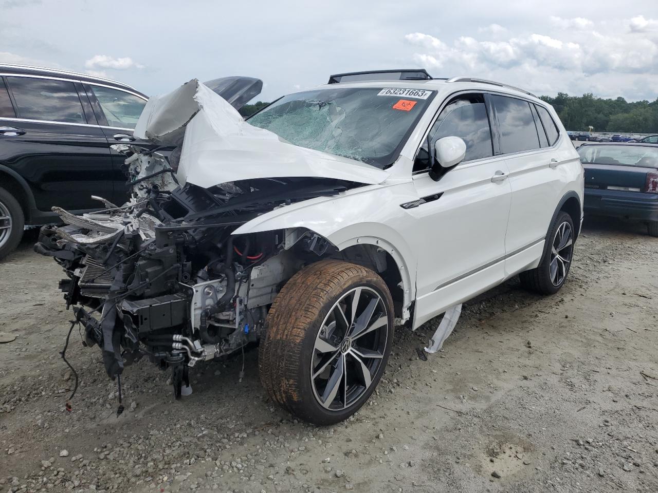 2022 VOLKSWAGEN TIGUAN SEL R-LINE 2022 image