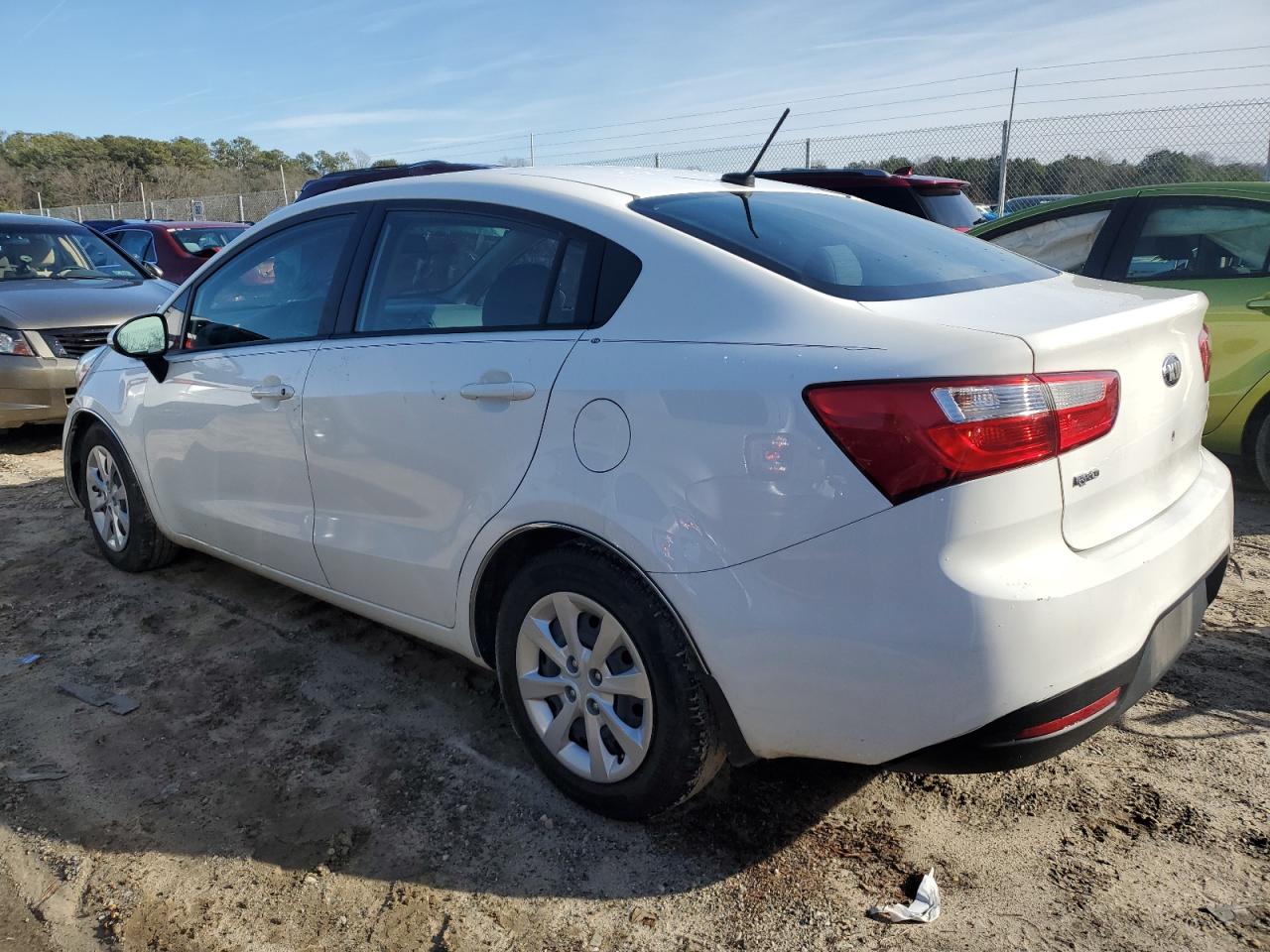 Obraz 2 z 2015 KIA RIO LX 2015 z VIN KNADM4A38F6443554