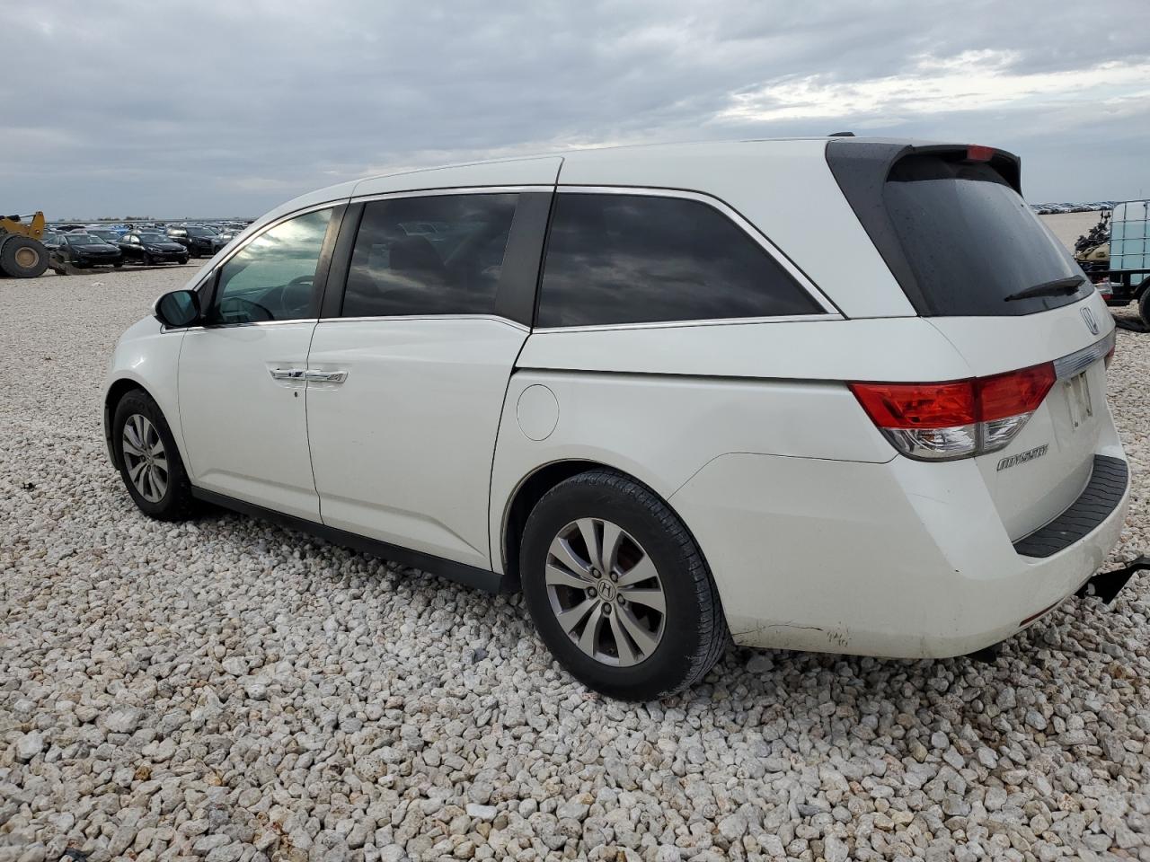 Изображение 2 2016 HONDA ODYSSEY EXL 2016 с VIN 5FNRL5H64GB024964