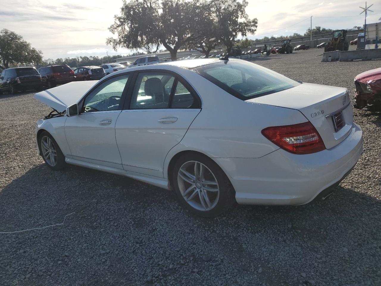 Obraz 2 z 2012 MERCEDES-BENZ C 300 4MATIC 2012 z VIN WDDGF8BB9CF888720