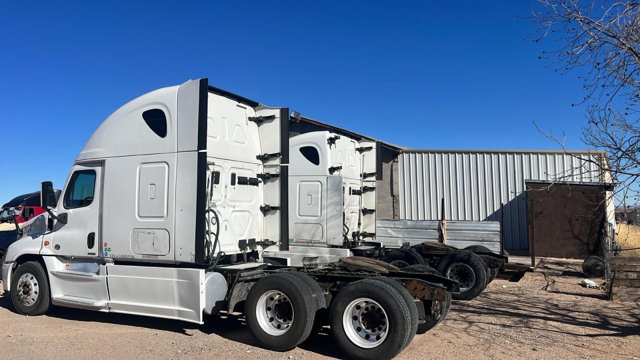 Изображение 3 2016 FREIGHTLINER CASCADIA 125  2016 с VIN 3AKJGLD59GSH05216