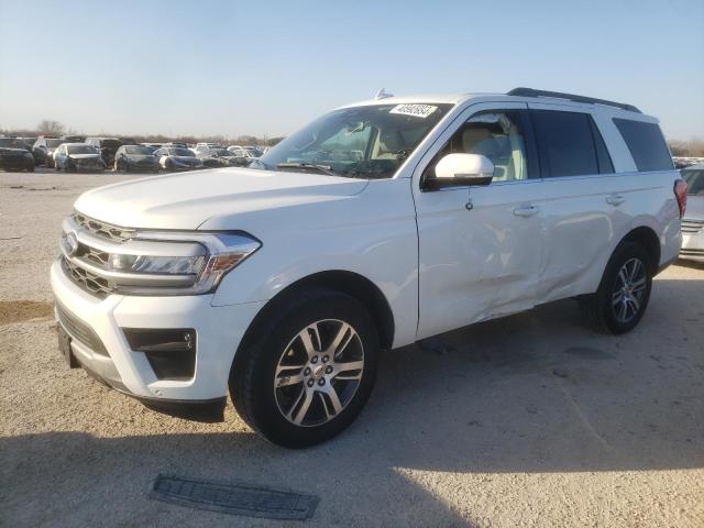 Obraz 1 z 2022 FORD EXPEDITION XLT 2022 z VIN 1FMJU1HT0NEA63490