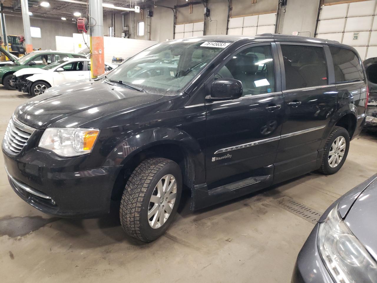 2015 CHRYSLER TOWN & COUNTRY TOURING 2015 image