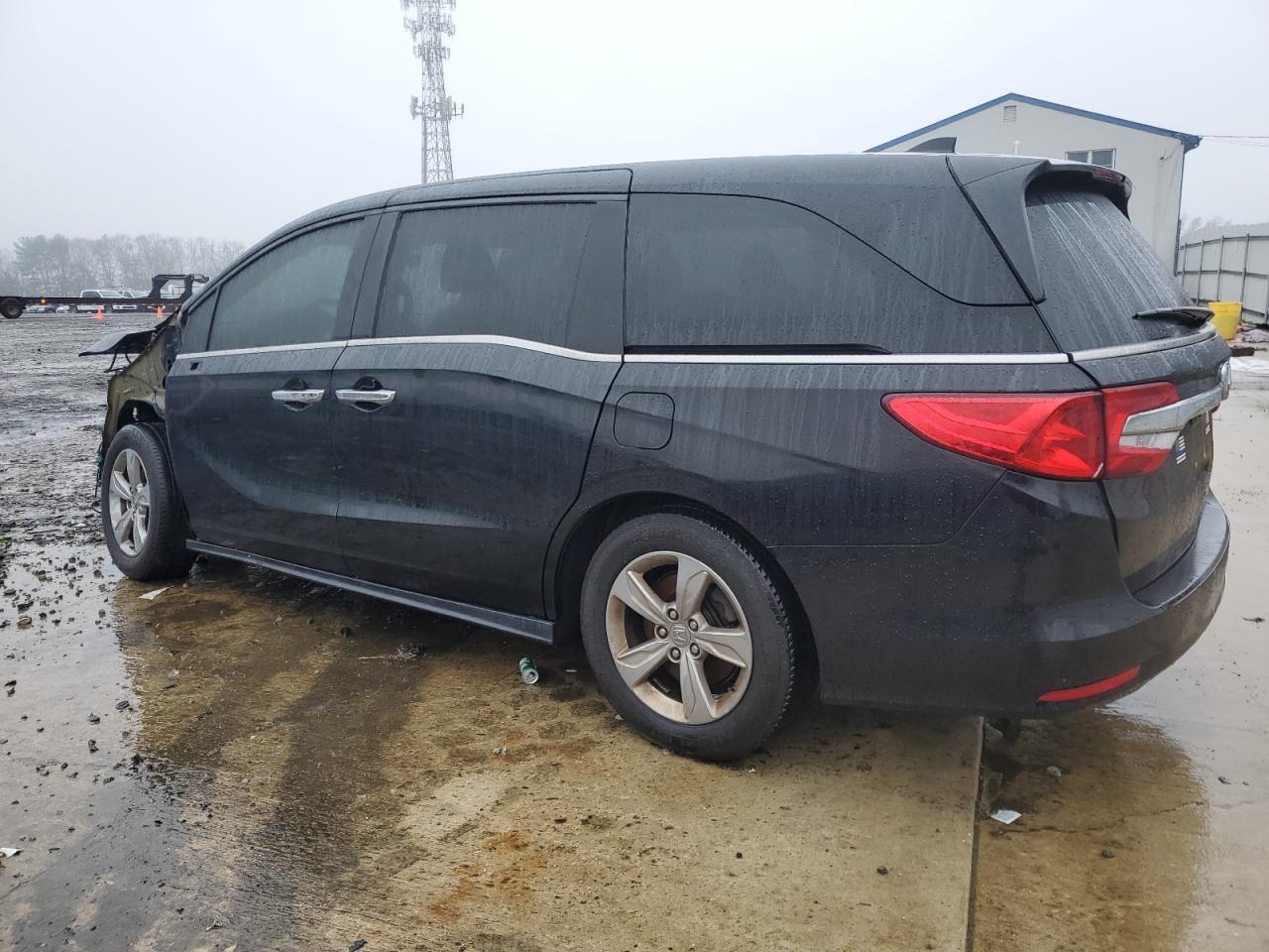 Image 2 of 2019 HONDA ODYSSEY EXL 2019 with VIN 5FNRL6H72KB029815