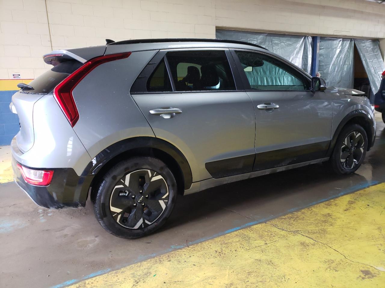 Image 3 of 2023 KIA NIRO WIND 2023 with VIN KNDCR3L11P5072380