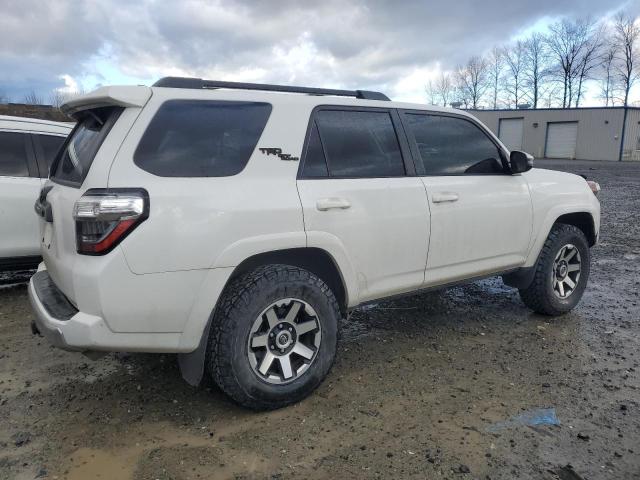 Image 3 of 2021 TOYOTA 4RUNNER SR5 PREMIUM 2021 with VIN JTERU5JR1M5952287