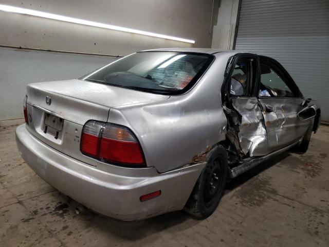Image 3 of 1997 HONDA ACCORD LX 1997 with VIN JHMCD5639VC016055