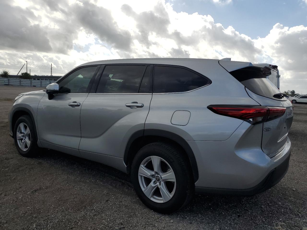 Изображение 2 2021 TOYOTA HIGHLANDER L 2021 с VIN 5TDZZRAH7MS530250