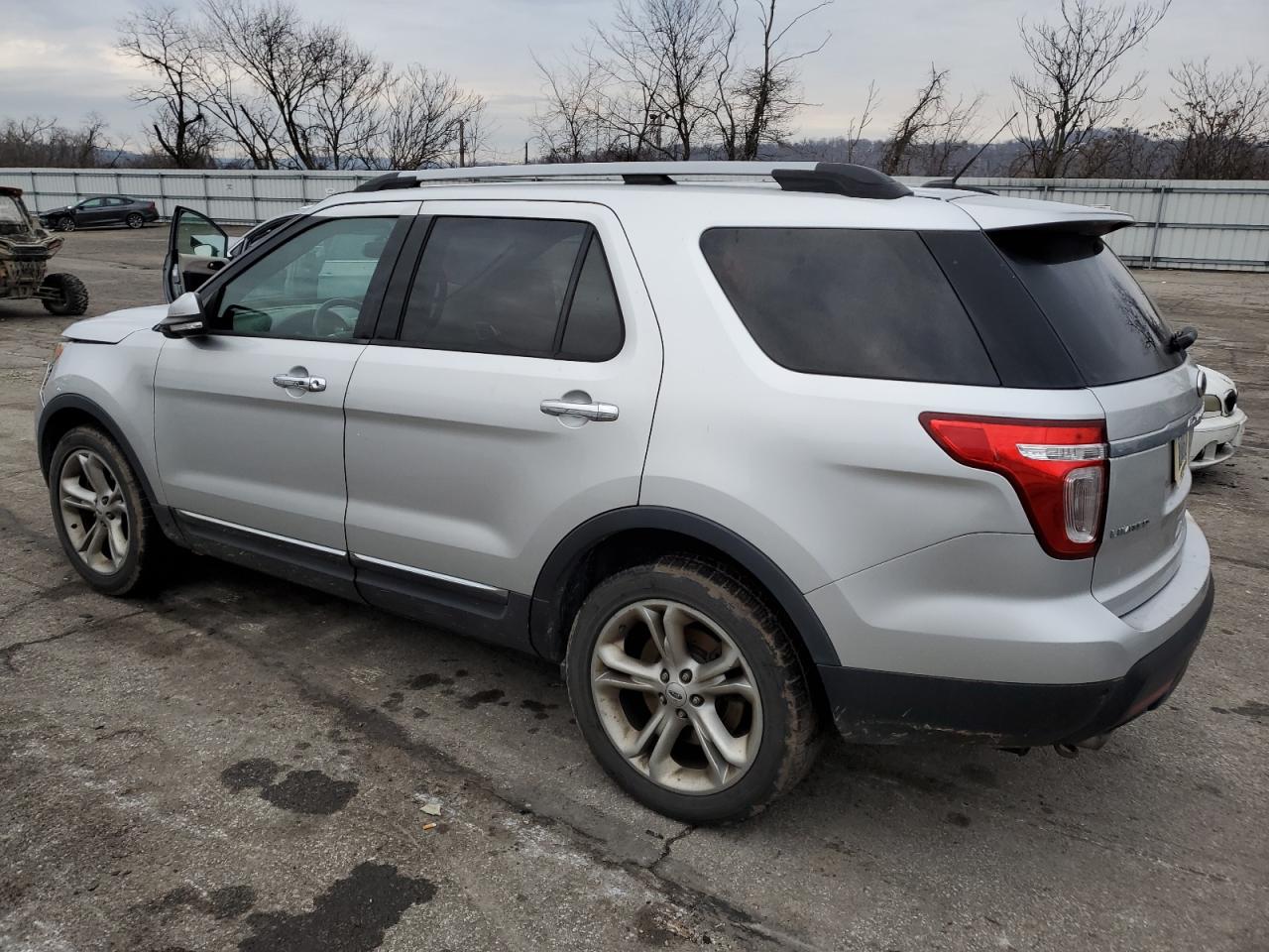 Obraz 2 z 2015 FORD EXPLORER LIMITED 2015 z VIN 1FM5K8F85FGB74363