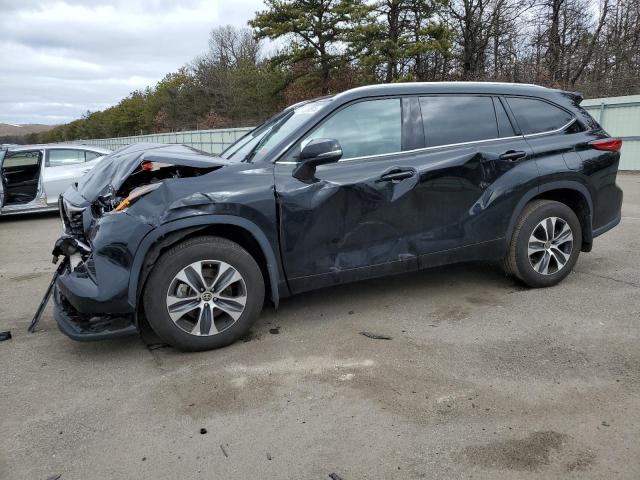 Изображение 2021 TOYOTA HIGHLANDER XLE 2021