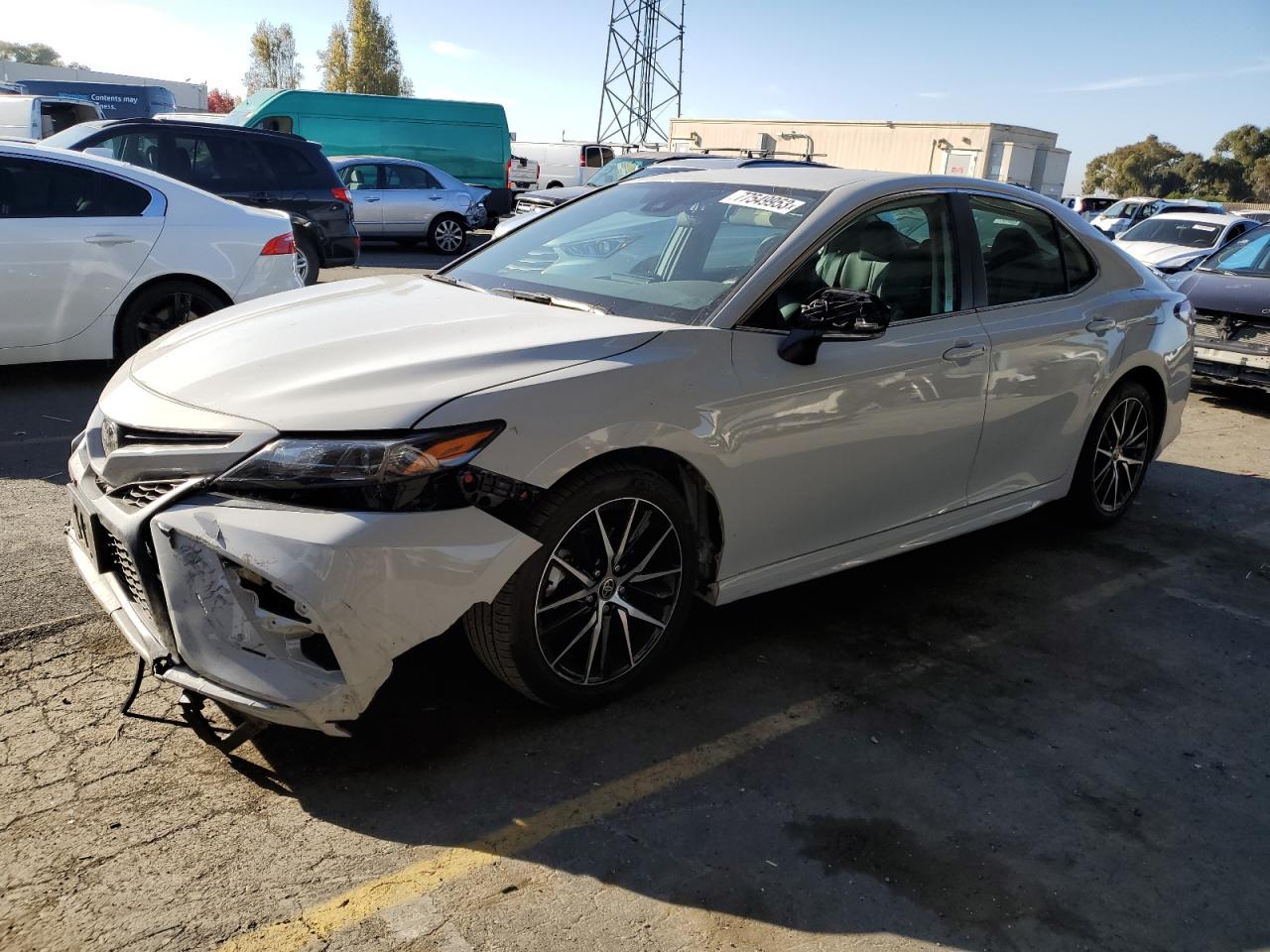 Изображение 1 2022 TOYOTA CAMRY SE 2022 с VIN 4T1G11AK3NU026105