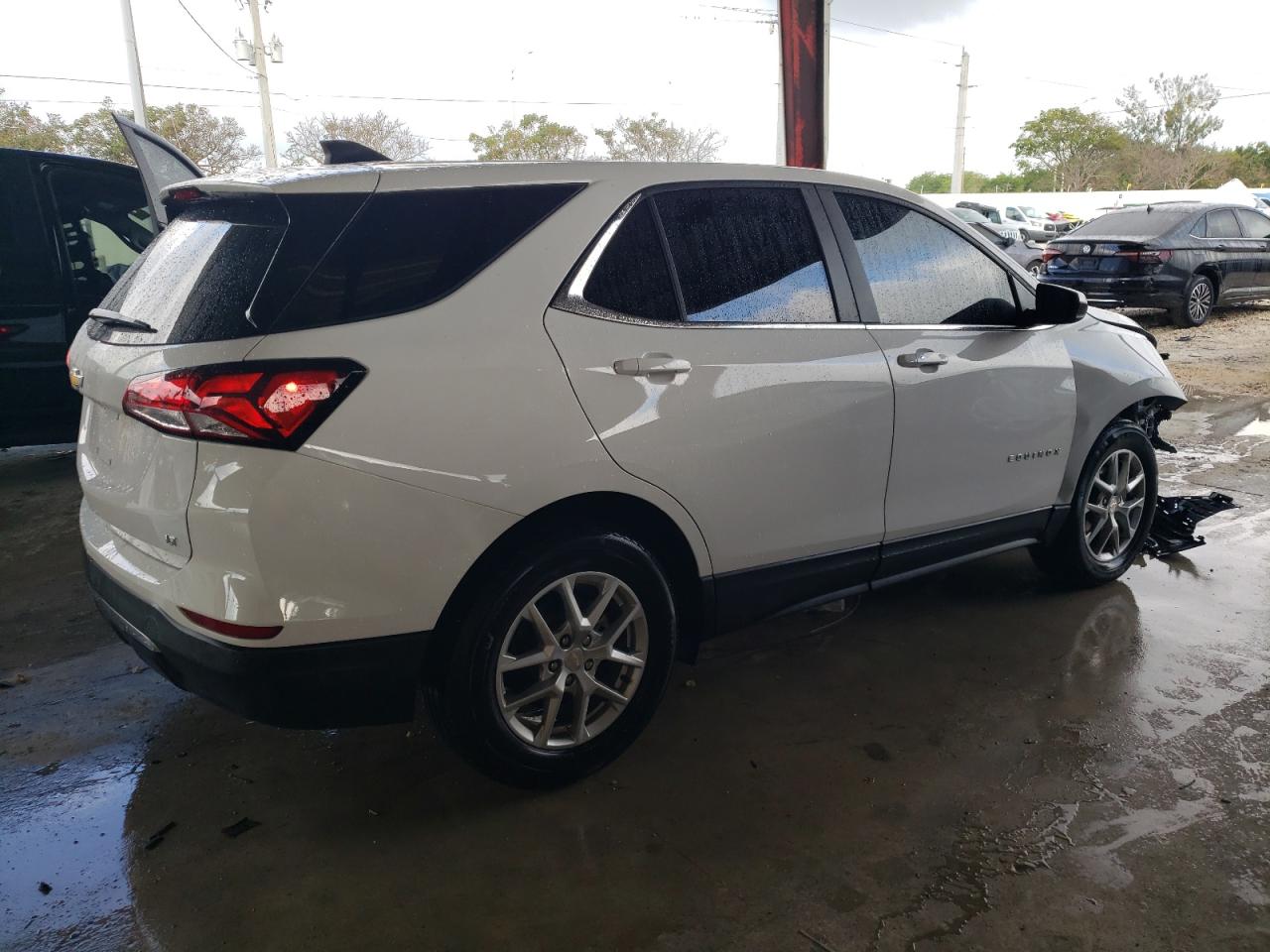 Изображение 3 2023 CHEVROLET EQUINOX LT 2023 с VIN 3GNAXKEG4PL188270