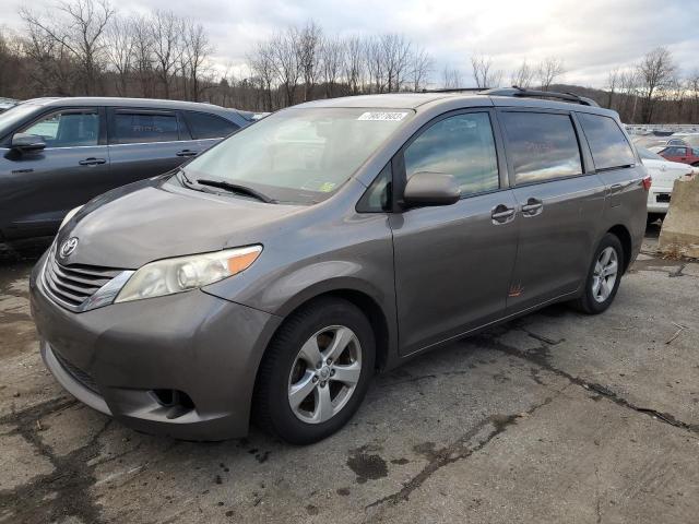 Изображение 1 2015 TOYOTA SIENNA LE 2015 с VIN 5TDKK3DC1FS530623